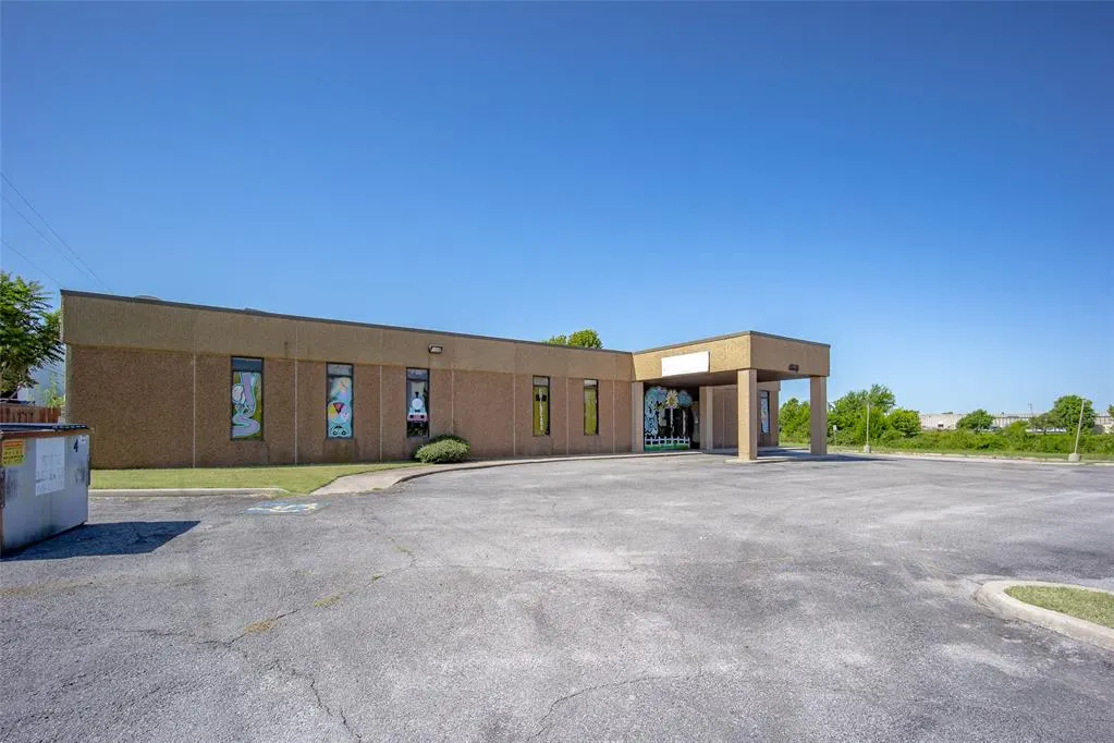 Photo 4 — 4520 SW 33RD Street, Oklahoma City, OK 73179