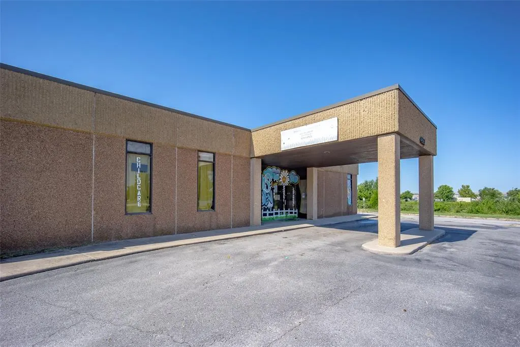 Photo 7 — 4520 SW 33RD Street, Oklahoma City, OK 73179