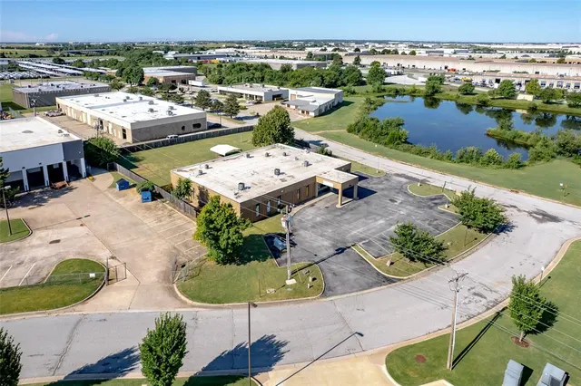 Photo 8 — 4520 SW 33RD Street, Oklahoma City, OK 73179
