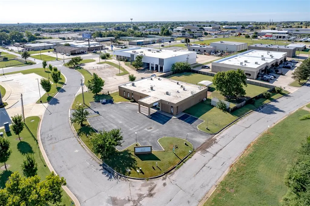 Photo 11 — 4520 SW 33RD Street, Oklahoma City, OK 73179