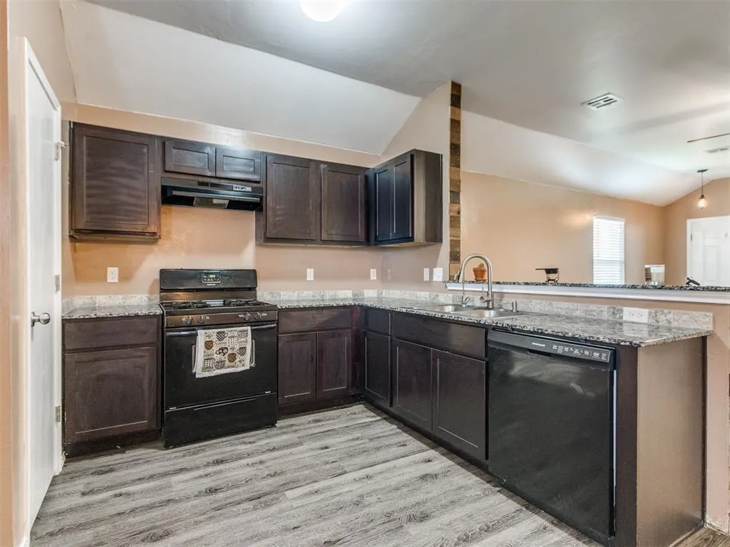 Photo 8 — 5632 DUNLIN Road, Oklahoma City, OK 73179