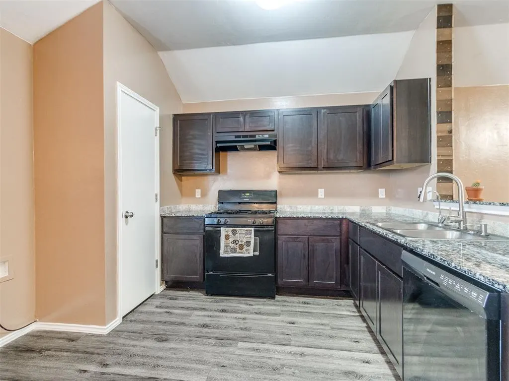 Photo 9 — 5632 DUNLIN Road, Oklahoma City, OK 73179