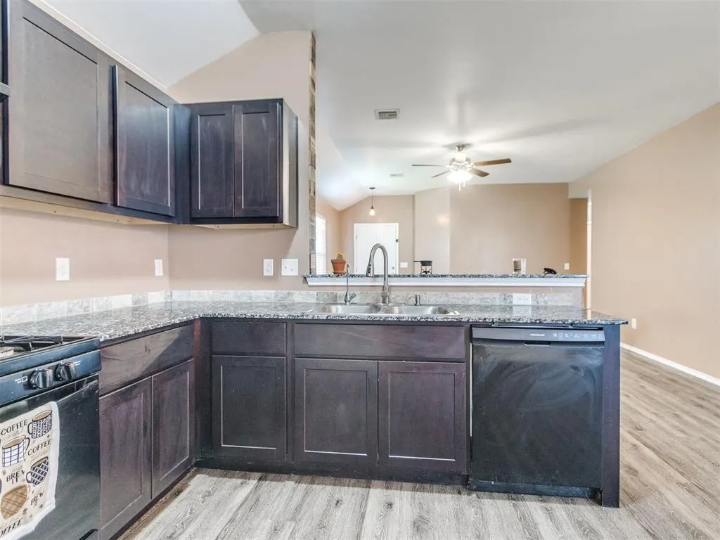 Photo 10 — 5632 DUNLIN Road, Oklahoma City, OK 73179