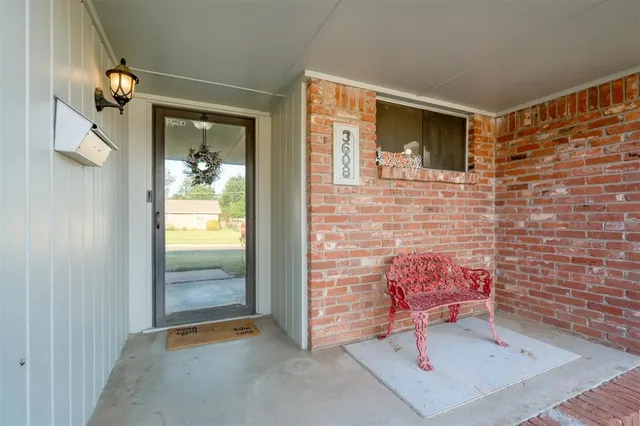 Photo 3 — 3608 N Utah Avenue, Oklahoma City, OK 73112