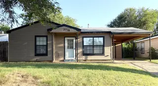 Sold home at 2718 SW H Avenue
