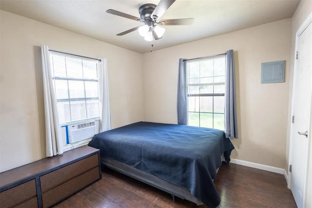 Photo 14 — 2718 SW H Avenue, Lawton, OK 73505