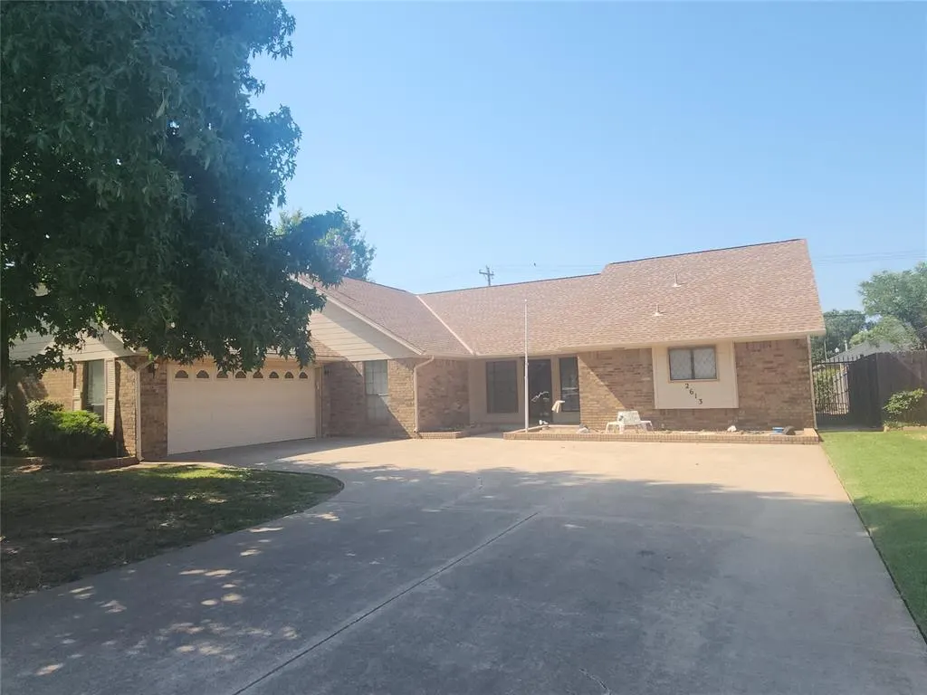 Photo 2 — 2613 SW 112th Street, Oklahoma City, OK 73170