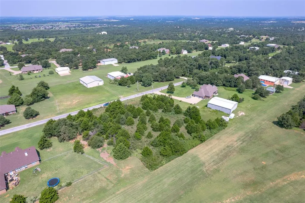 Photo 2 — 7550 Harvey Road, Guthrie, OK 73044