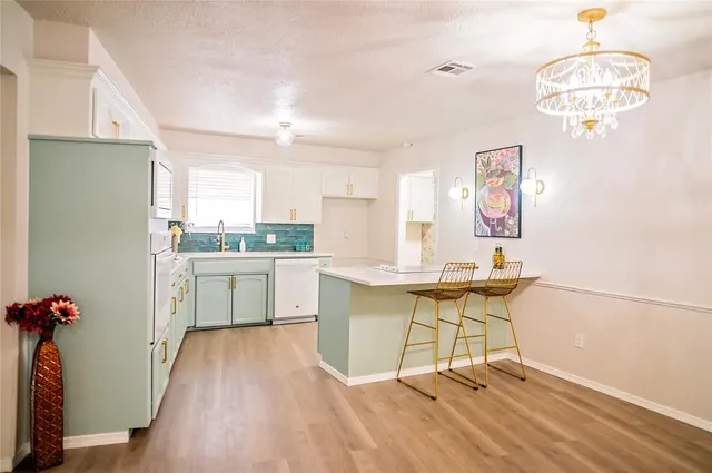 Photo 6 — 1228 SW 72nd Street, Oklahoma City, OK 73139