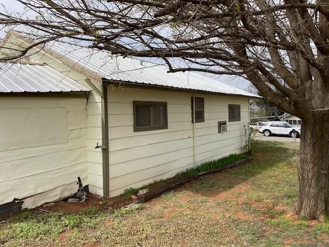 Photo 4 — 802 N 7th Street Street, Sayre, OK 73662