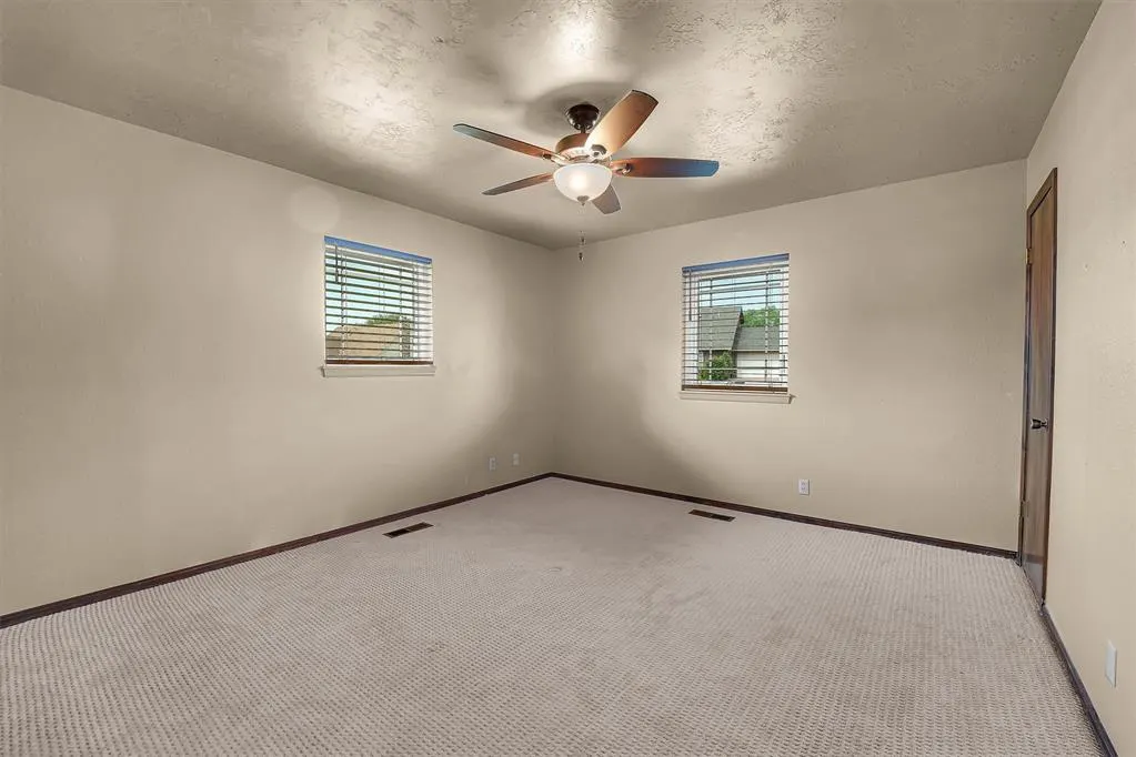 Photo 26 — 108 Mockingbird Lane, Elk City, OK 73644