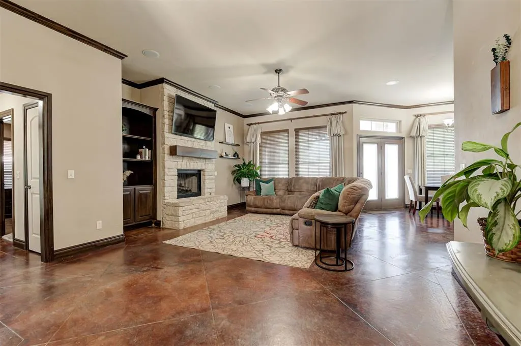 Photo 3 — 8901 Estelle Court, Oklahoma City, OK 73135