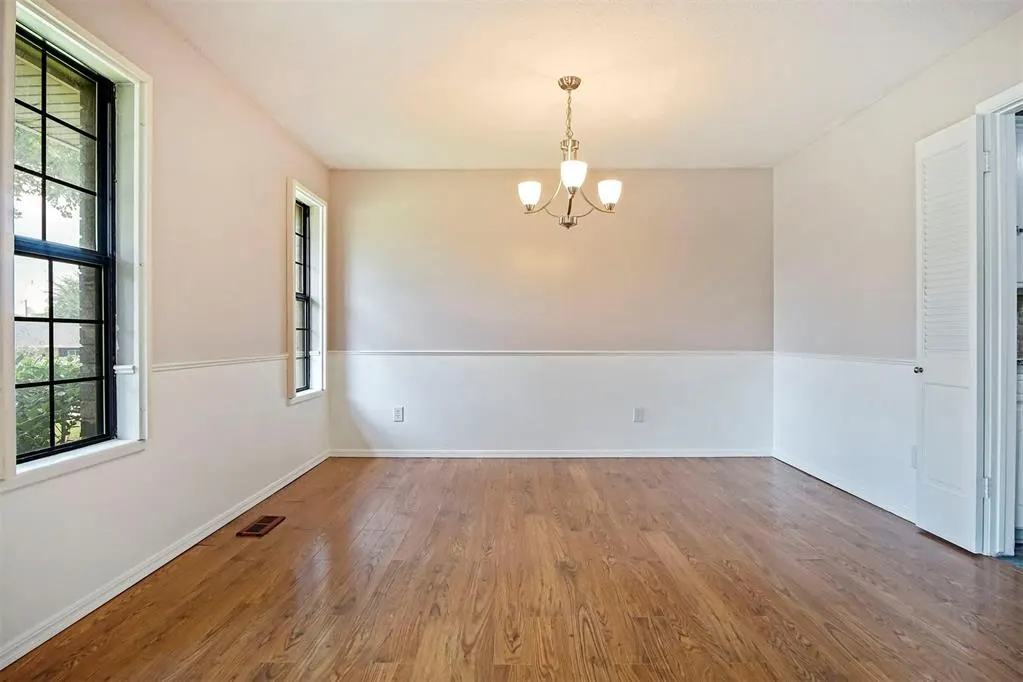 Photo 12 — 6200 N Allison Drive, Oklahoma City, OK 73112