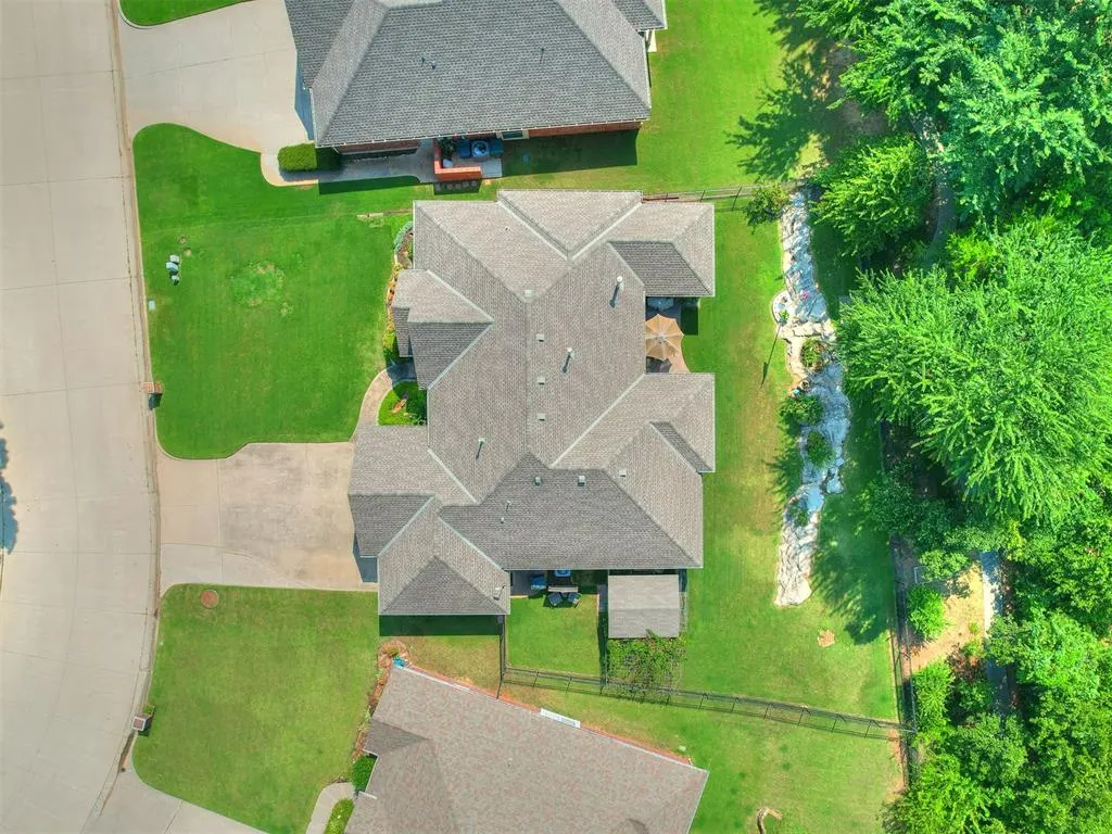 Photo 5 — 12428 Elizabeth Drive, Midwest City, OK 73130