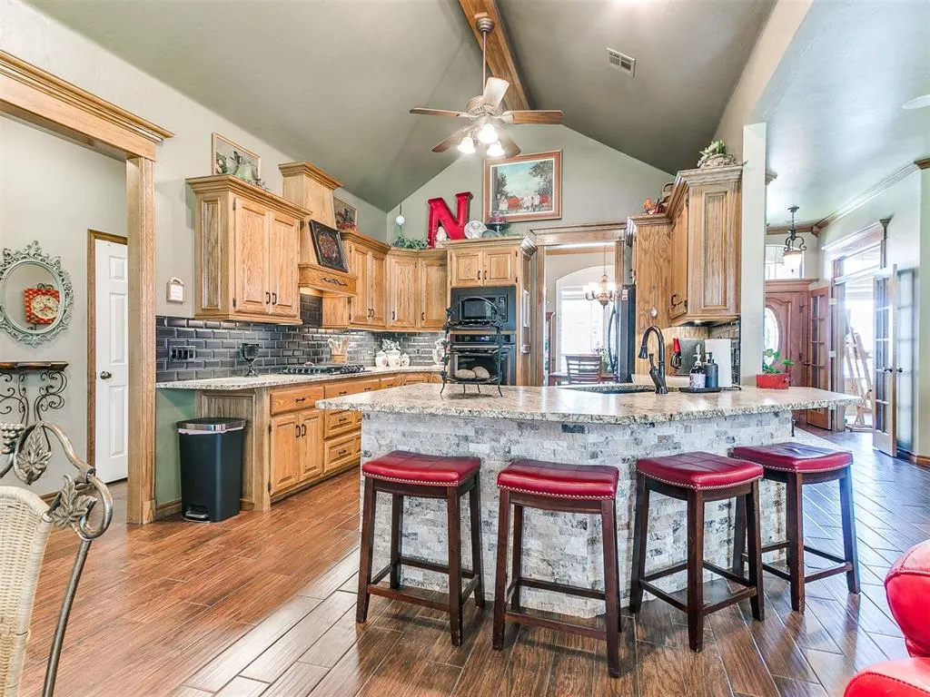 Photo 20 — 12428 Elizabeth Drive, Midwest City, OK 73130