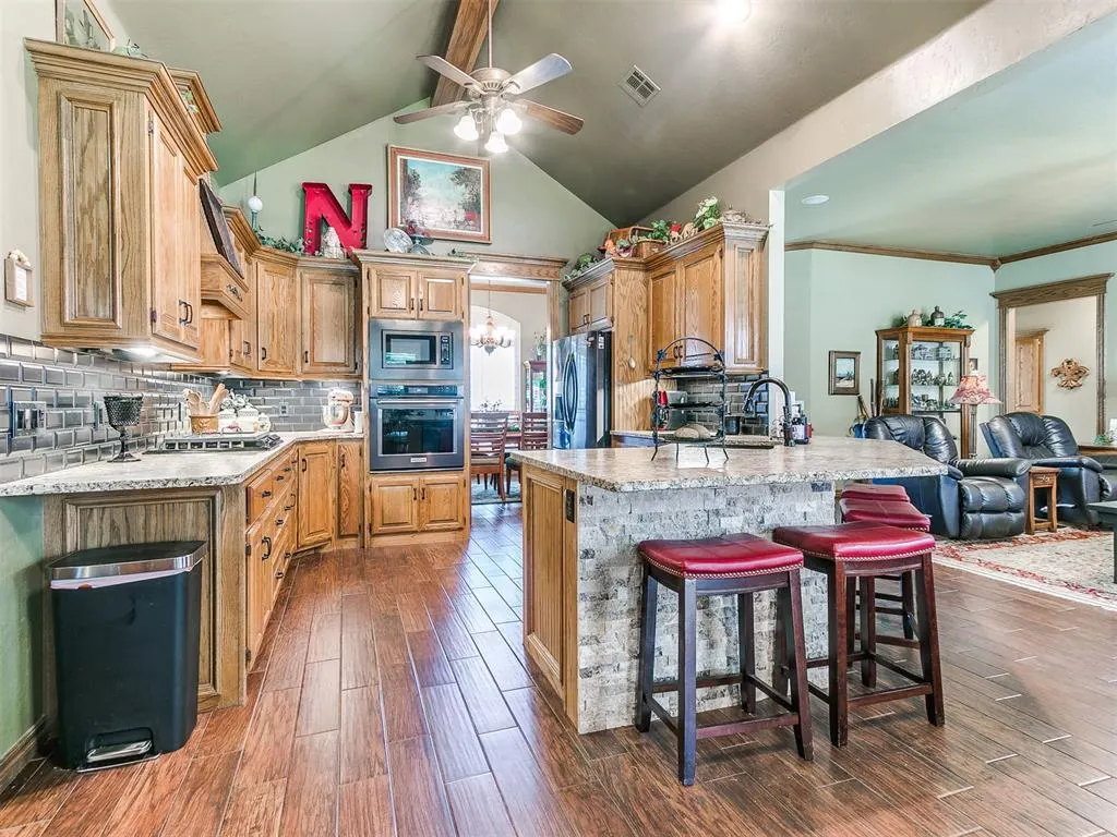 Photo 21 — 12428 Elizabeth Drive, Midwest City, OK 73130
