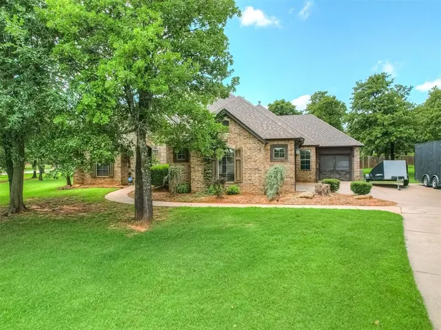 Photo 3 — 8275 Elk Grove, Blanchard, OK 73010