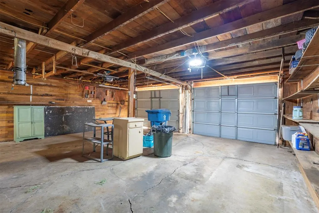 Photo 14 — 307 N Symcox Street, Cordell, OK 73632