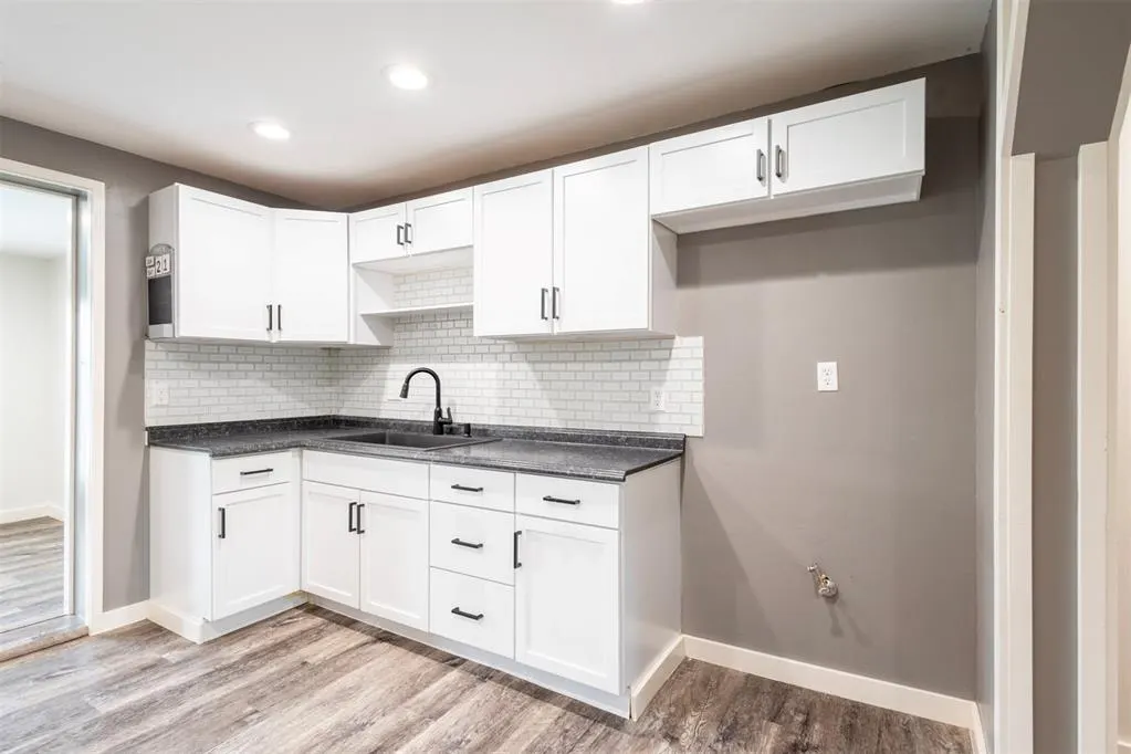 Photo 9 — 1304 N College Street, Cordell, OK 73632