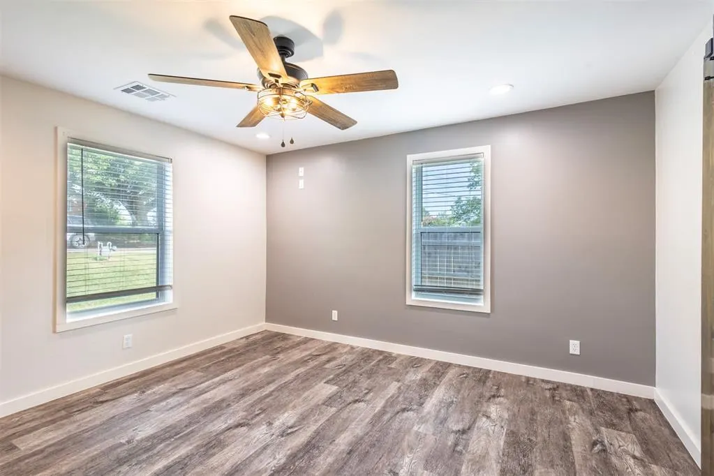 Photo 16 — 1304 N College Street, Cordell, OK 73632
