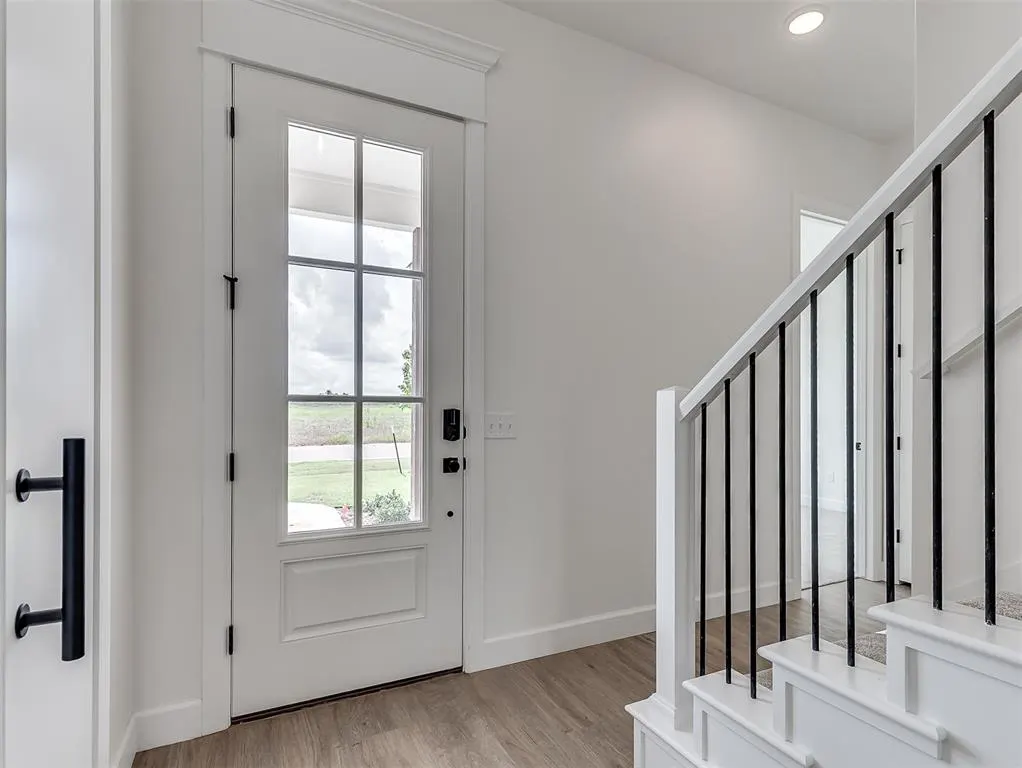 Photo 8 — 6921 Lake View Court, Cashion, OK 73016