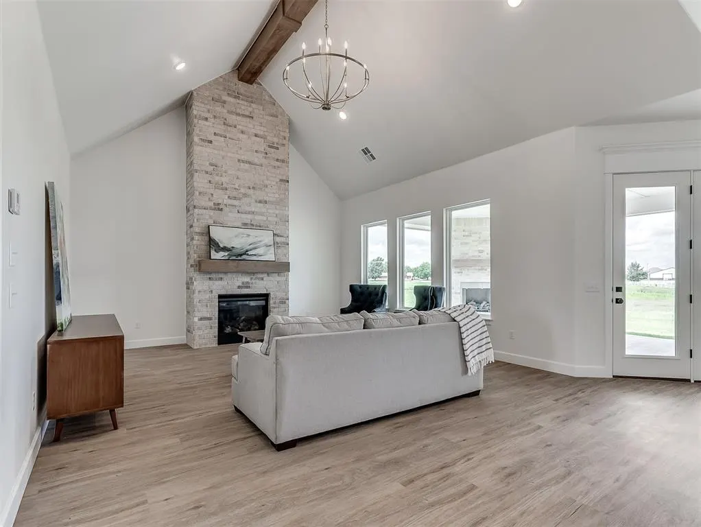 Photo 9 — 6921 Lake View Court, Cashion, OK 73016