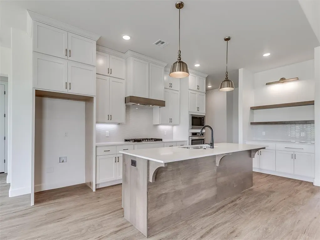 Photo 15 — 6921 Lake View Court, Cashion, OK 73016