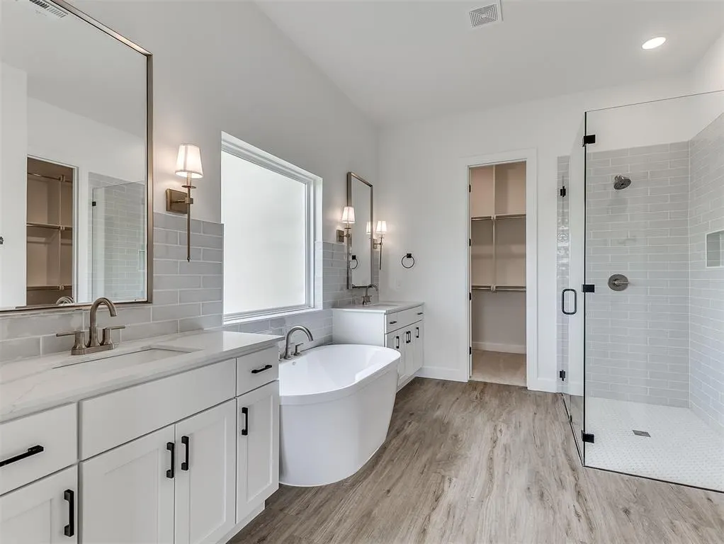Photo 23 — 6921 Lake View Court, Cashion, OK 73016
