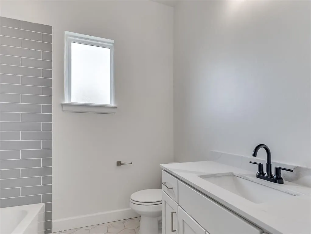 Photo 31 — 6921 Lake View Court, Cashion, OK 73016