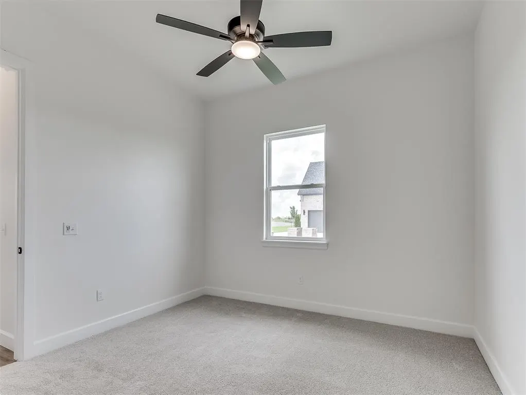 Photo 32 — 6921 Lake View Court, Cashion, OK 73016