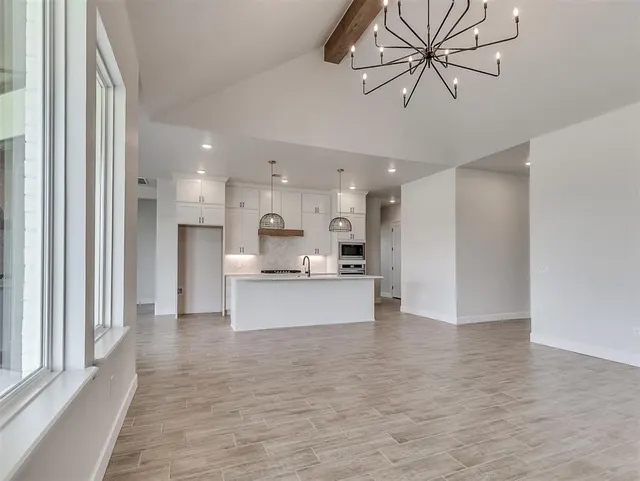 Photo 8 — 6901 Lake View Court, Cashion, OK 73016