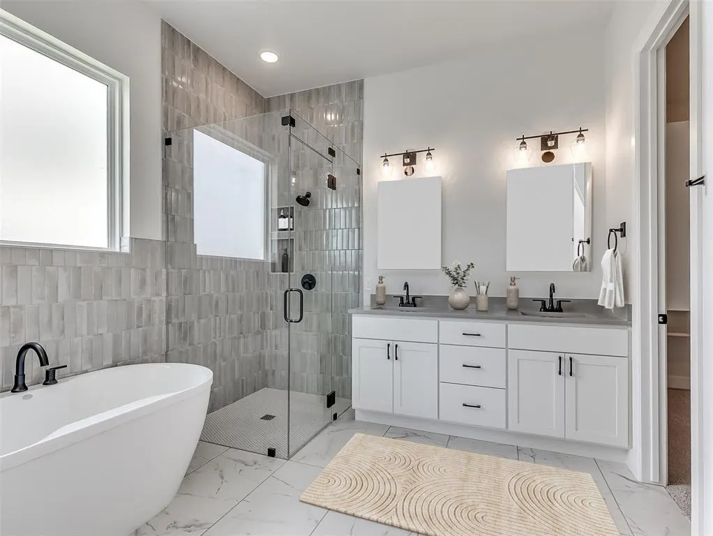 Photo 45 — 6901 Lake View Court, Cashion, OK 73016