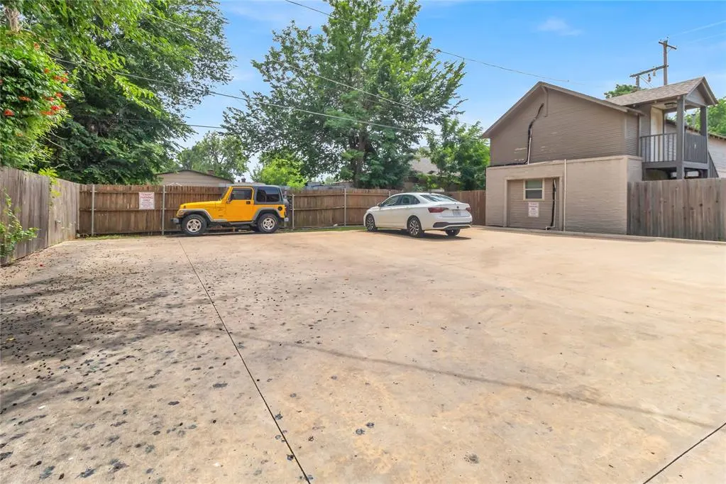 Photo 33 — 1838 NW 11th Street, Oklahoma City, OK 73106