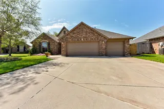 Sold home at 204 SW 173rd Street