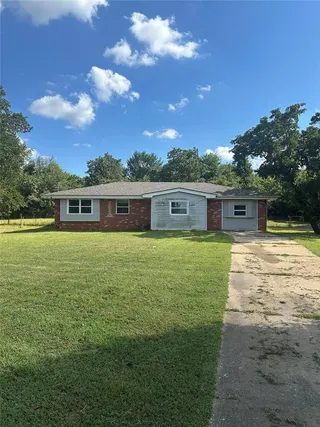 Sold home at 9700 NE 43rd Street