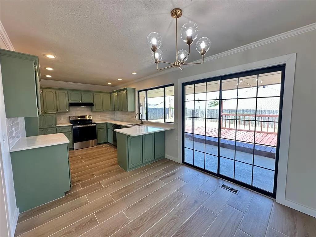 Photo 5 — 2309 Blue Bonnet Drive, Oklahoma City, OK 73159