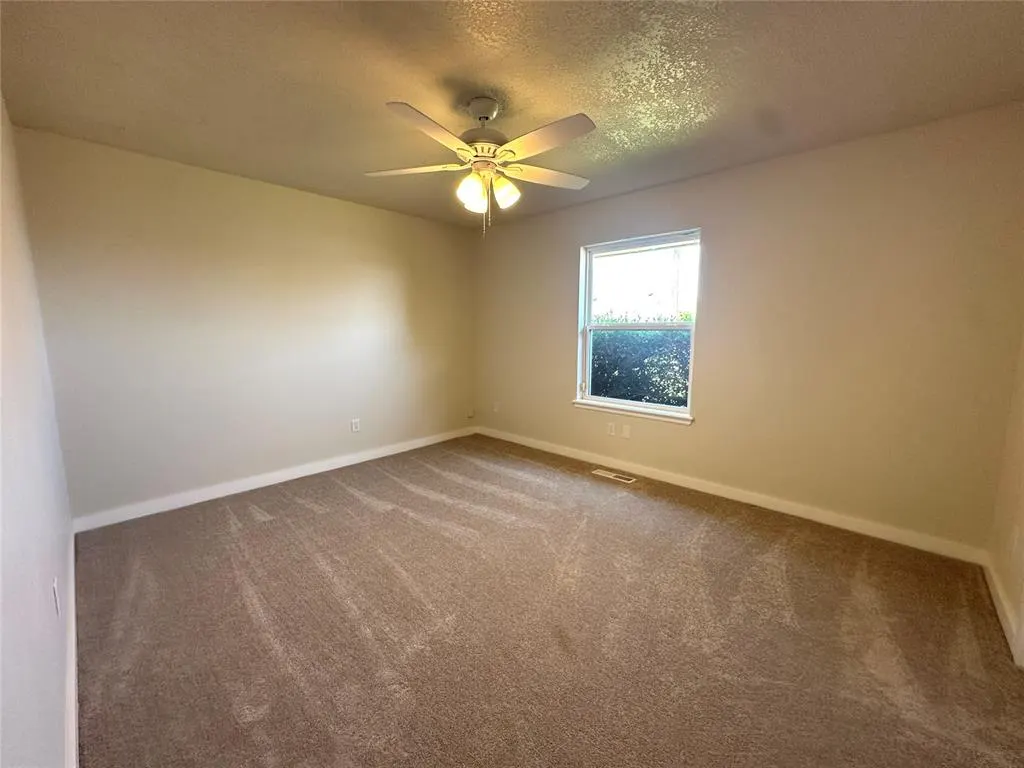 Photo 22 — 2309 Blue Bonnet Drive, Oklahoma City, OK 73159