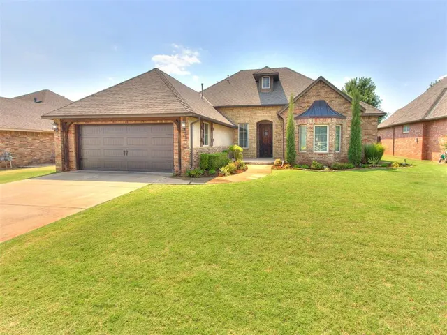 Photo 2 — 2101 Newbrook Drive, Edmond, OK 73003
