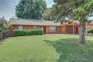 Sold home at 3106 NW 63rd Street
