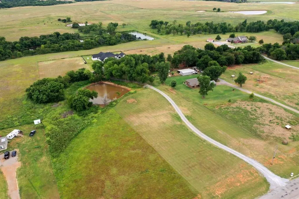 Photo 2 — 0000 W Market Street, Amber, OK 73004