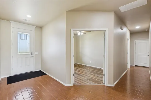 Photo 2 — 13640 Ridge View Lane, Edmond, OK 73025