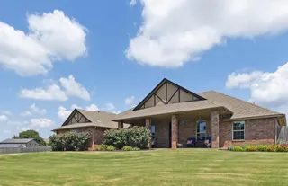 Sold home at 13640 Ridge View Lane