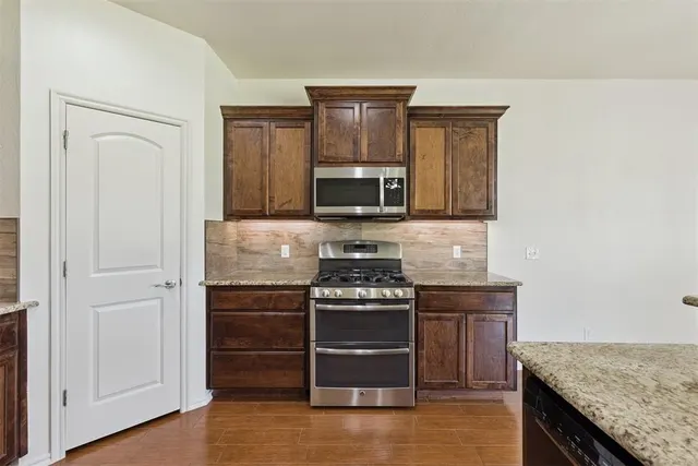 Photo 6 — 13640 Ridge View Lane, Edmond, OK 73025