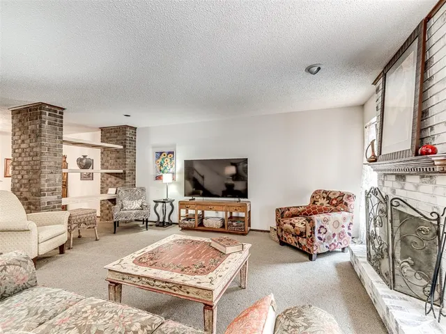 Photo 7 — 7818 Old Hickory Lane, Oklahoma City, OK 73116