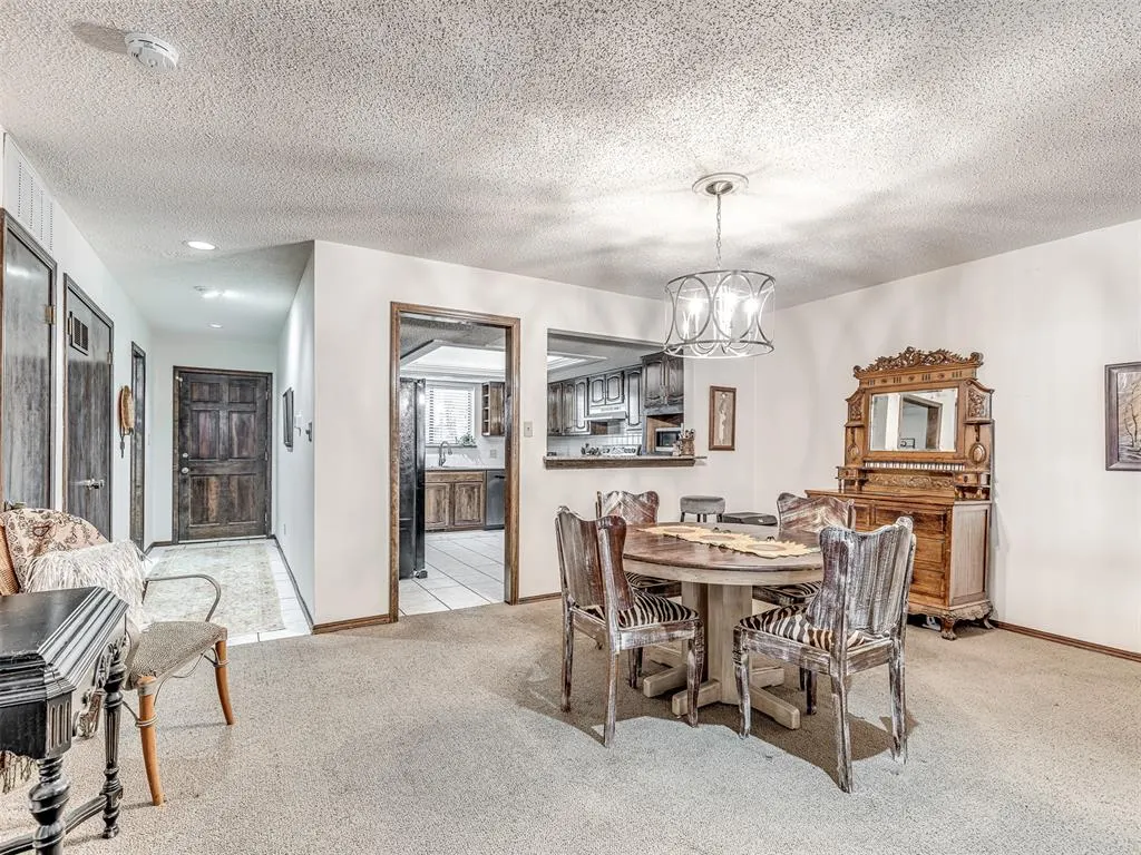 Photo 9 — 7818 Old Hickory Lane, Oklahoma City, OK 73116