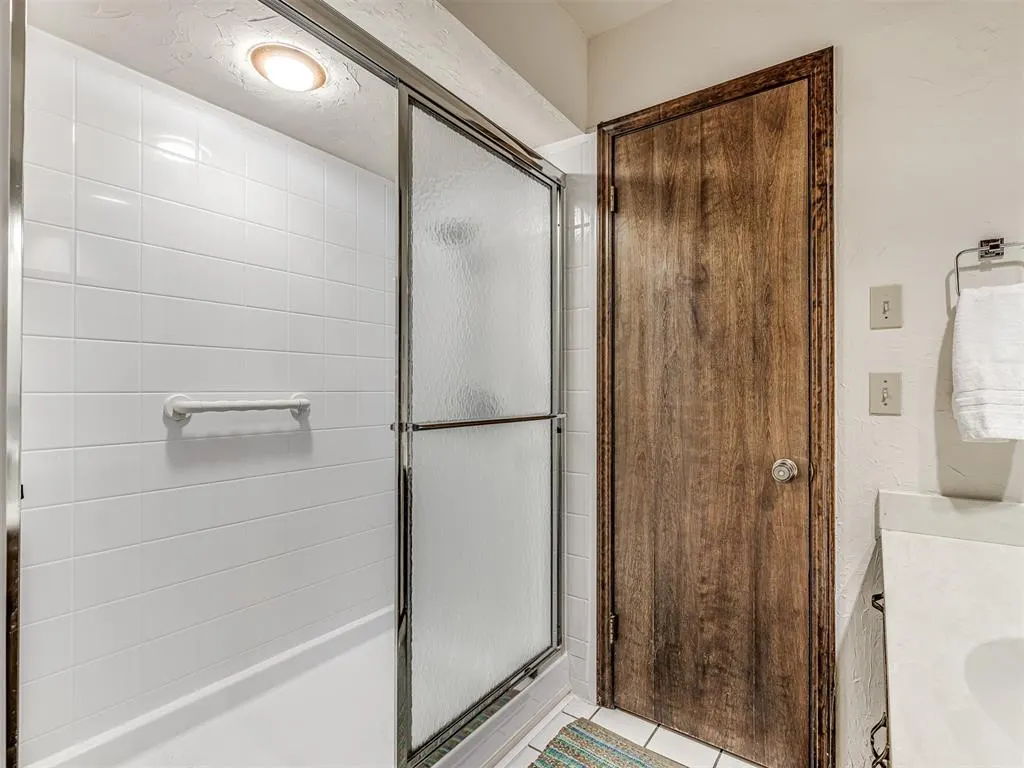 Photo 32 — 7818 Old Hickory Lane, Oklahoma City, OK 73116