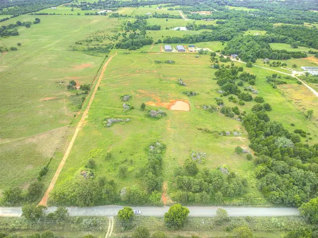 Photo 2 — 336241 E 980 Road, Wellston, OK 74881