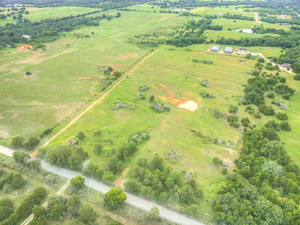 Photo 4 — 336241 E 980 Road, Wellston, OK 74881