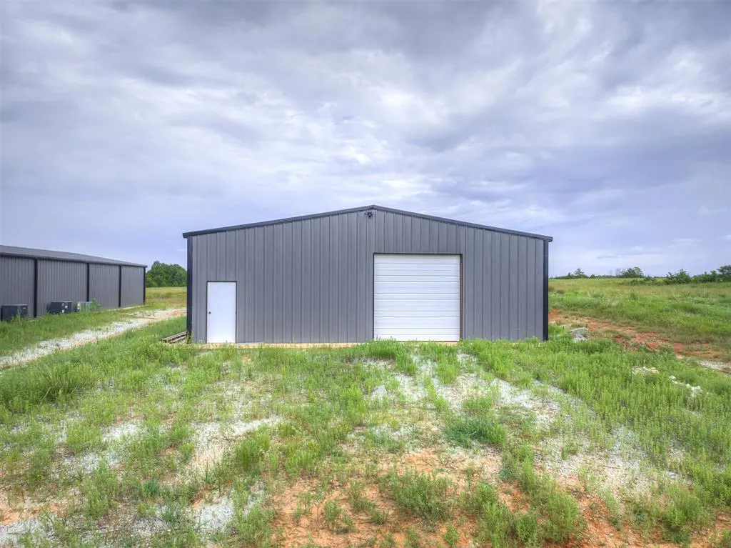 Photo 12 — 336241 E 980 Road, Wellston, OK 74881