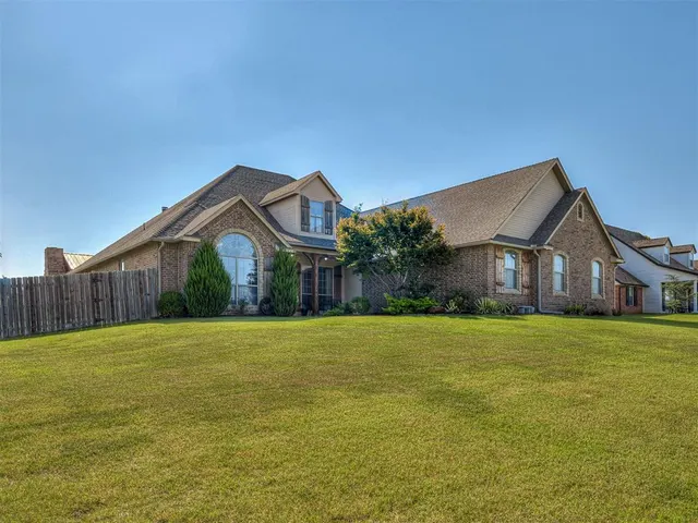 Front exterior — 826 Silver Chase Drive, Choctaw, OK 73020